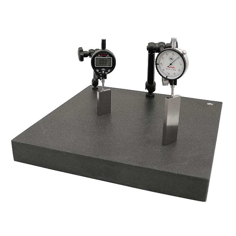 Granitbord 400 × 400 × 50 mm med 3xM8-gevindhuller DIN 876/0