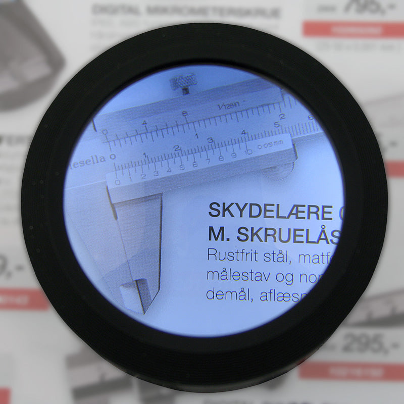 Standlup 3,5X forstørrelse Ø70 mm glaslinse og 3 LED