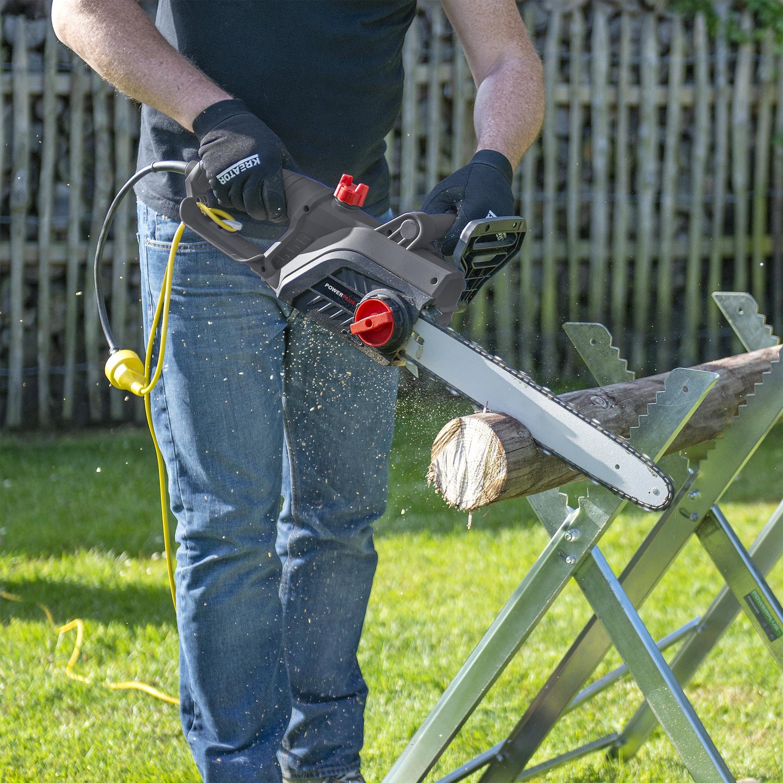 Kædesav med 400 mm OREGON klinge 2200 W