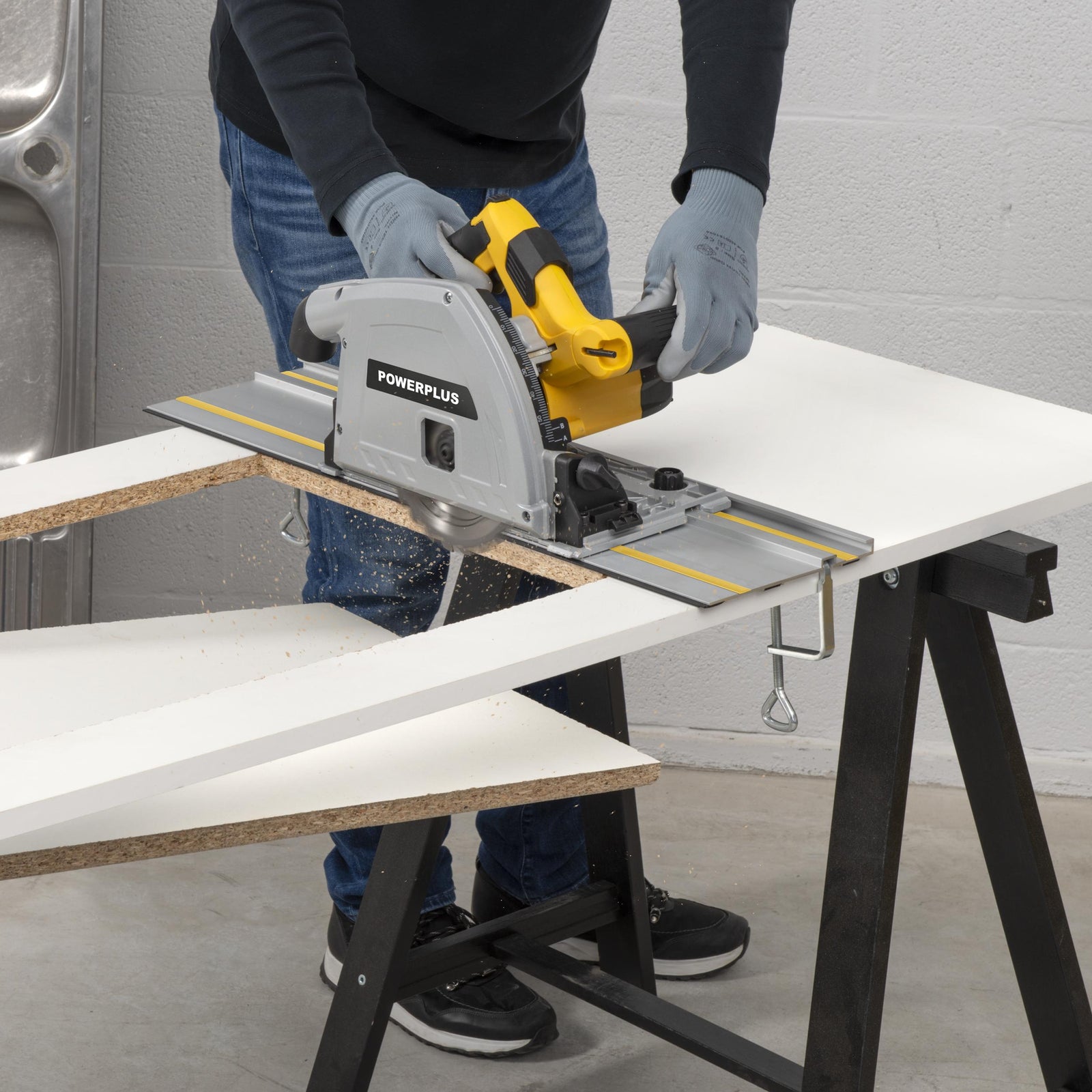 Dyksav med 165 mm klinge 1200 Watt