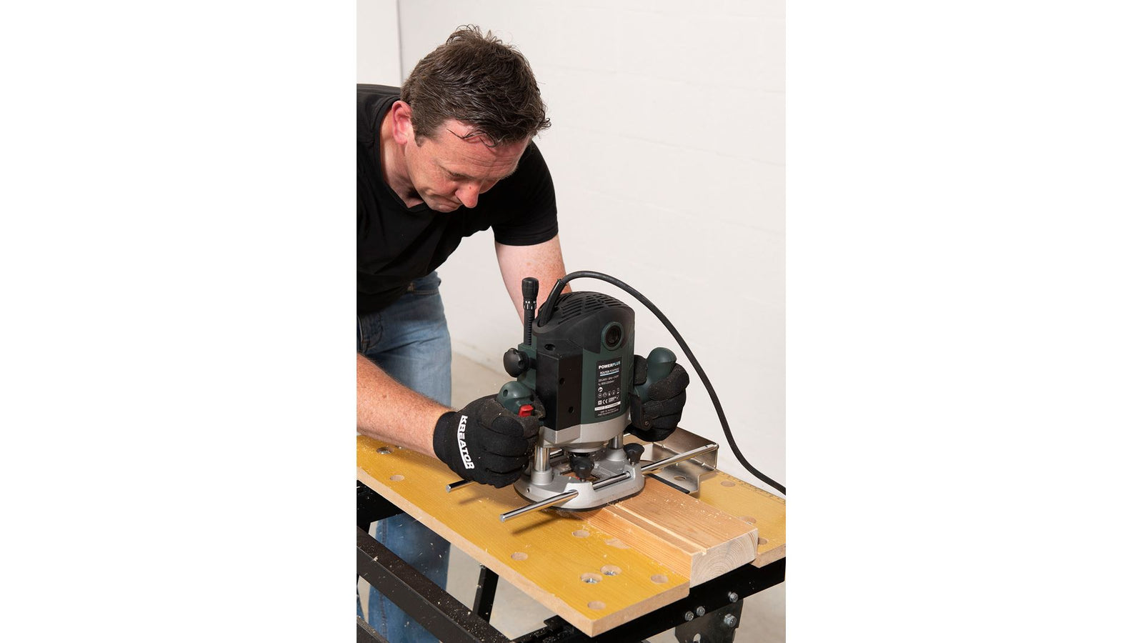Overfræser 2100 Watt - med 3 opkoblinger