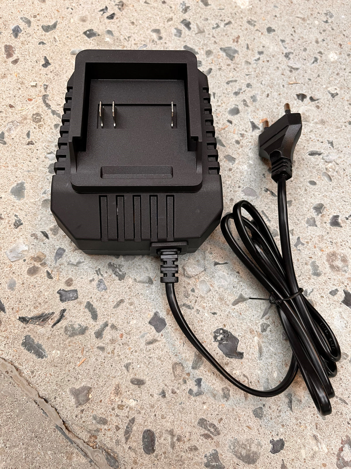 Lader til 21 volt fedtpresser