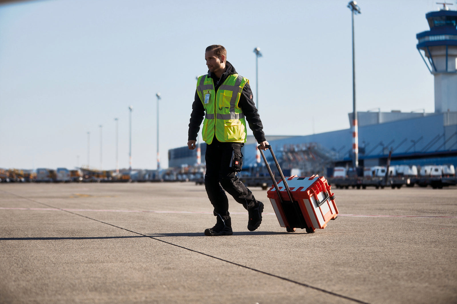 13221 WT/TS AOG-sæt til fly i værktøjstrolley, 206 dele