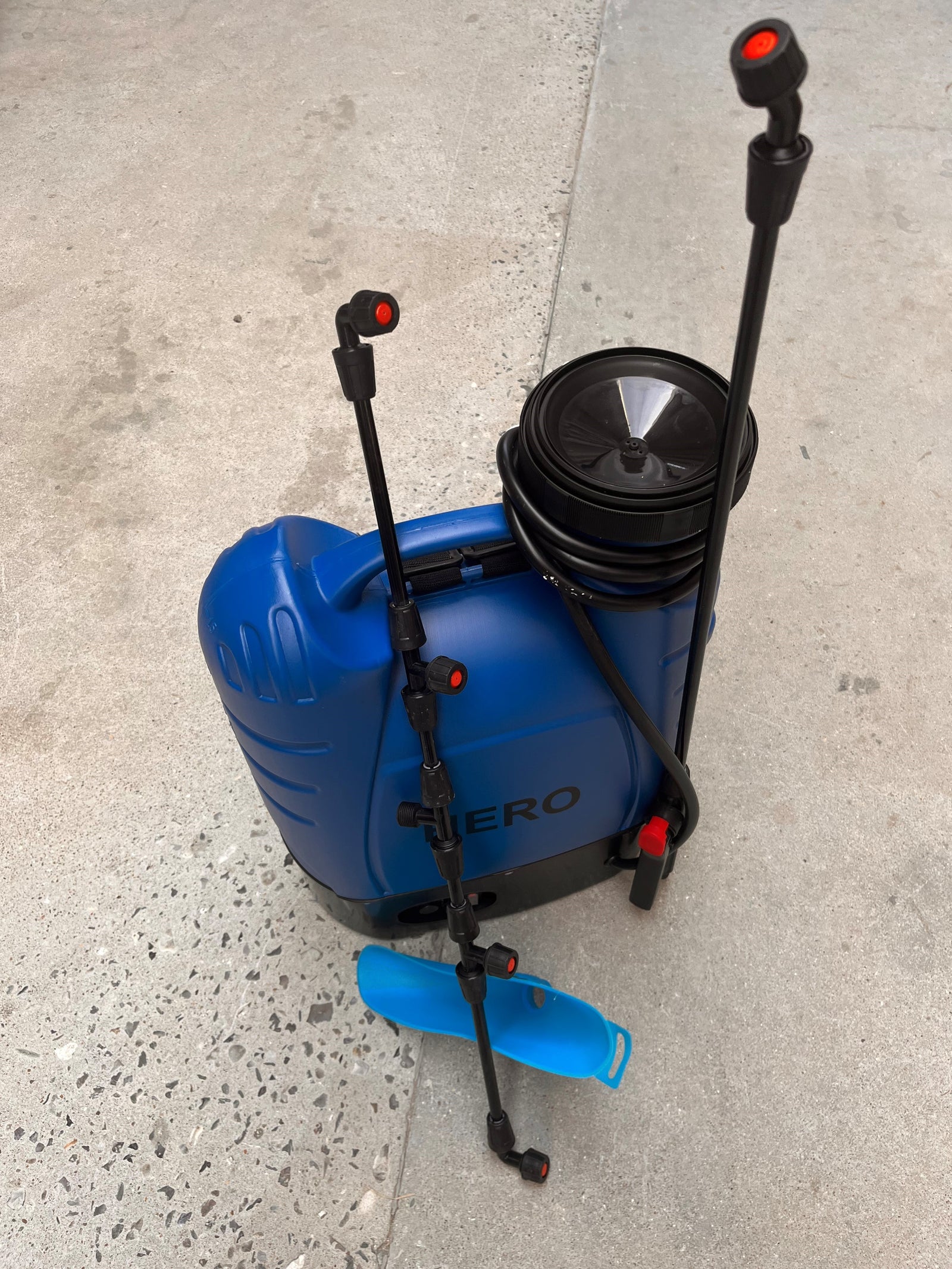 Rygsprøjte med motor 18 liter + tilbehør