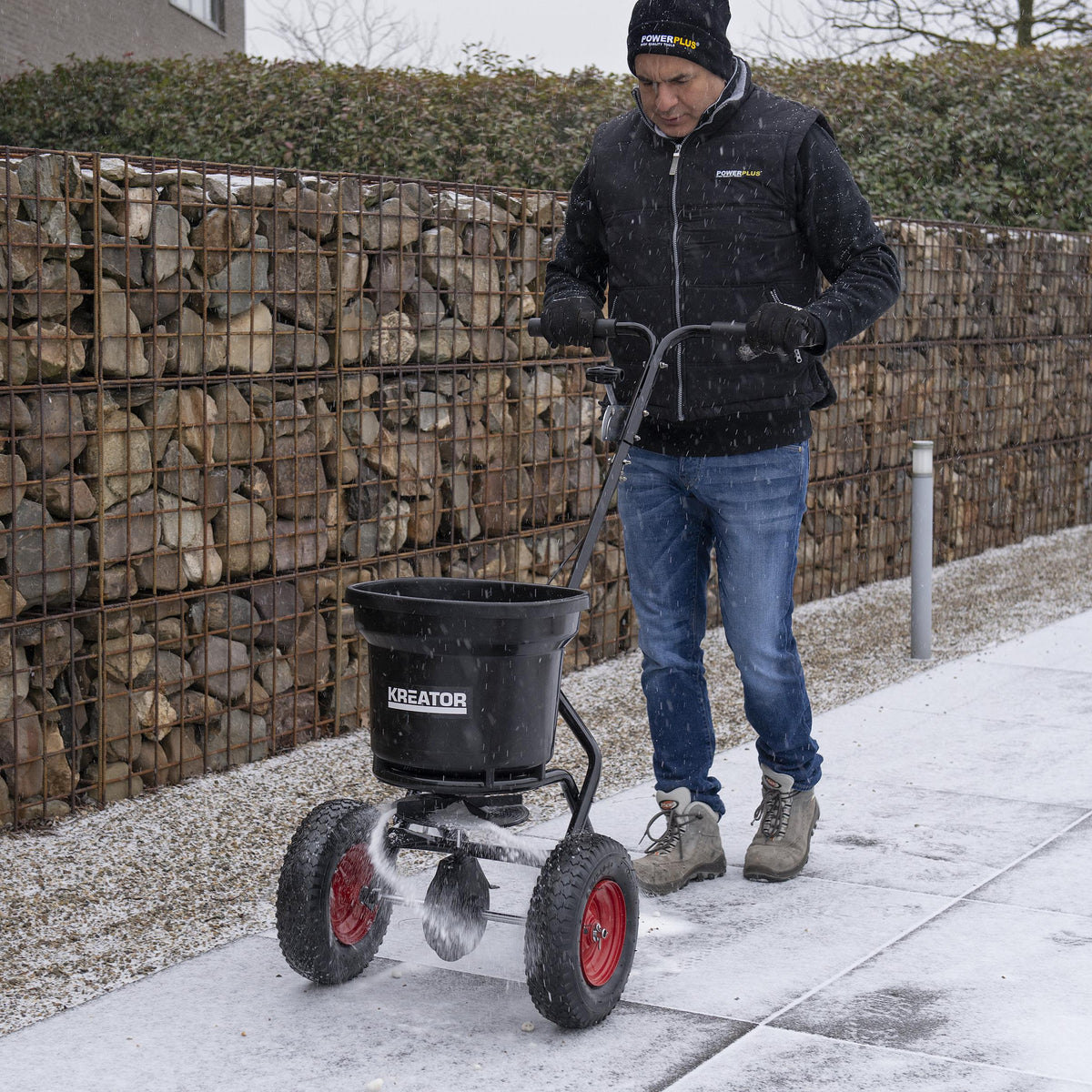Salt og gødnings rotationsspreder 23 kg.