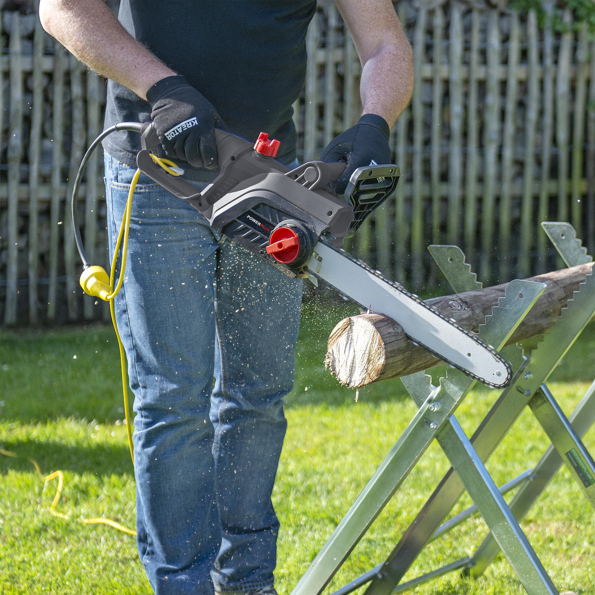 Kædesav med 400 mm OREGON klinge 2200 W
