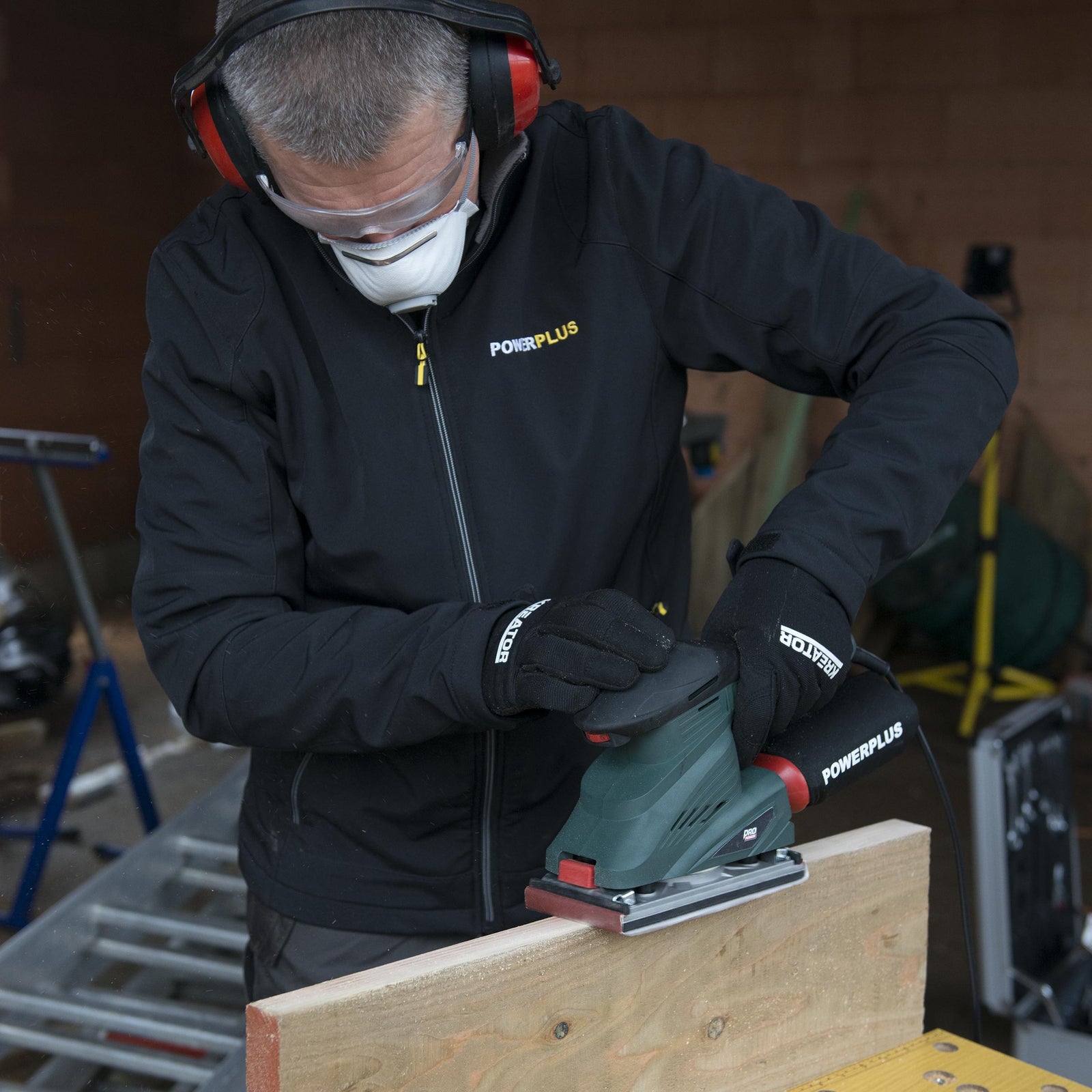Rystepudser 250 Watt i kuffert + 5 papir