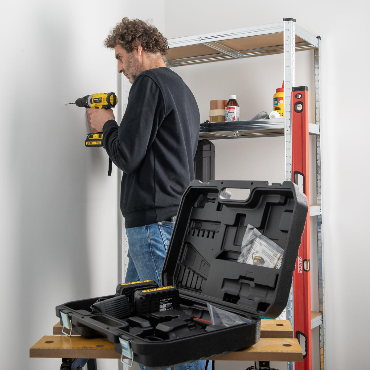 Slagboremaskine 20 V med 2 batterier 2,0 Ah og lader