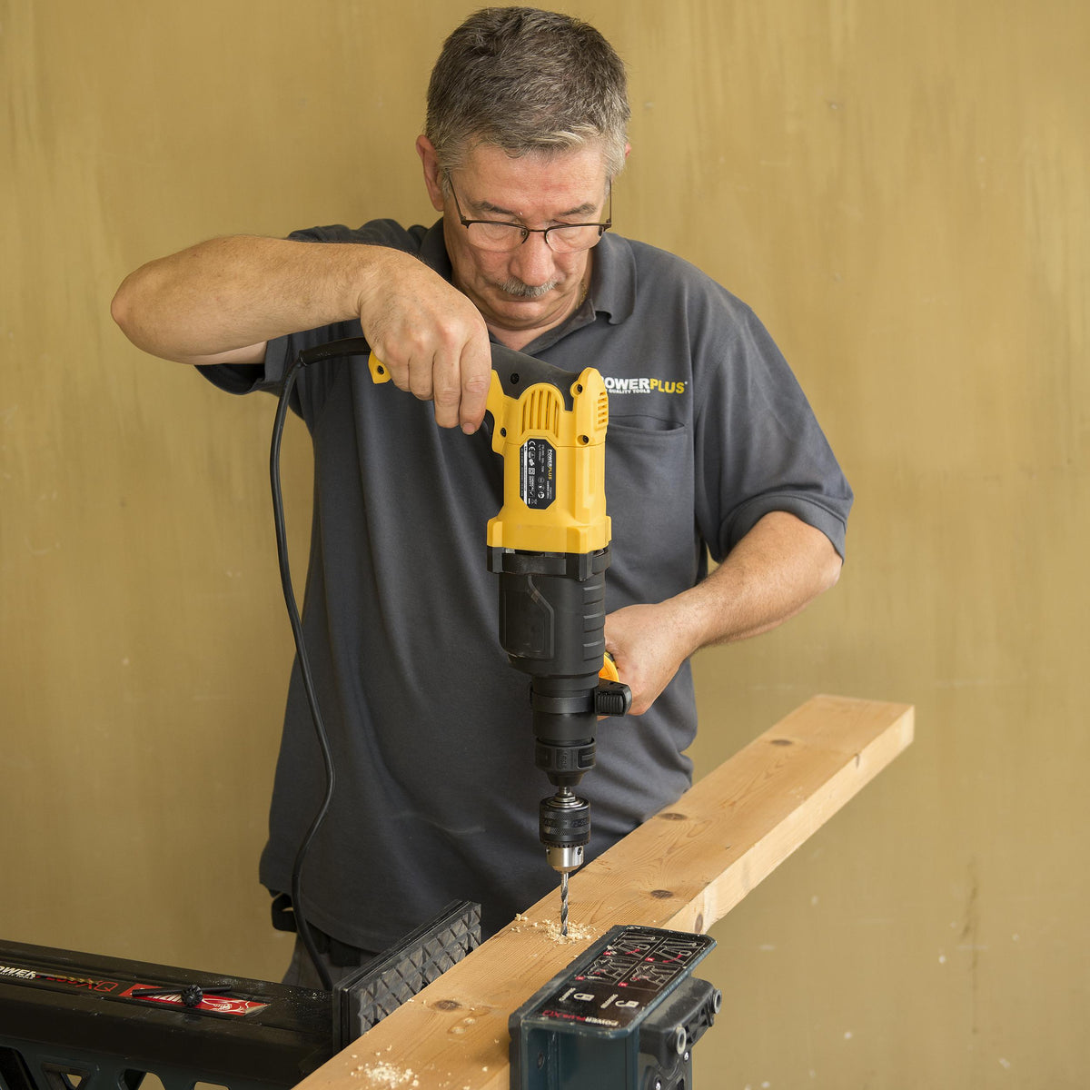 Borehammer 750 watt med SDS bor og mejsler