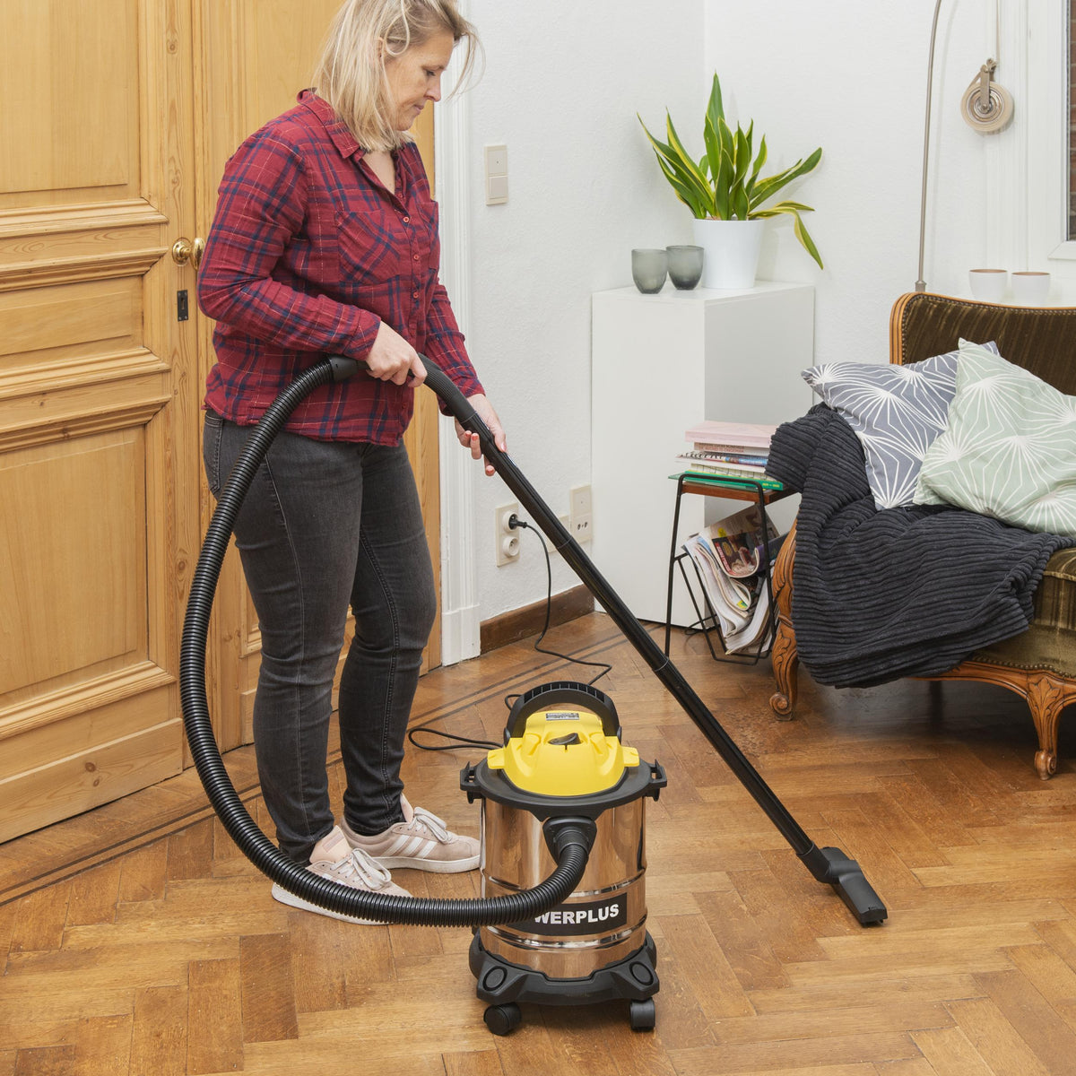 Våd og tør støvsuger 15L 1000W