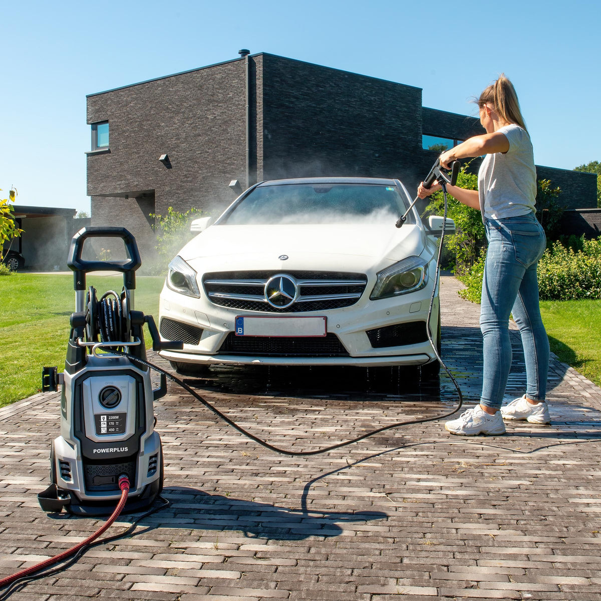 Højtryksrenser 2200 watt med tilbehør