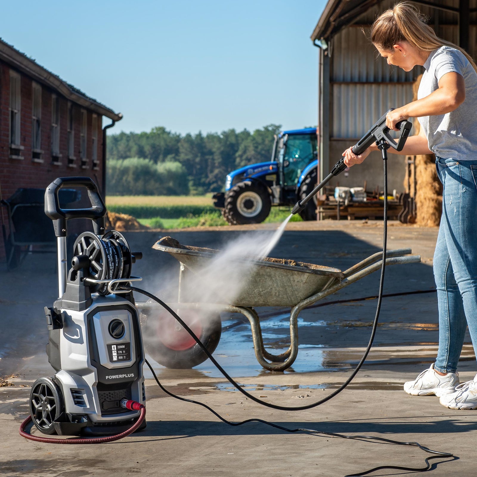 Højtryksrenser 2200 watt med tilbehør