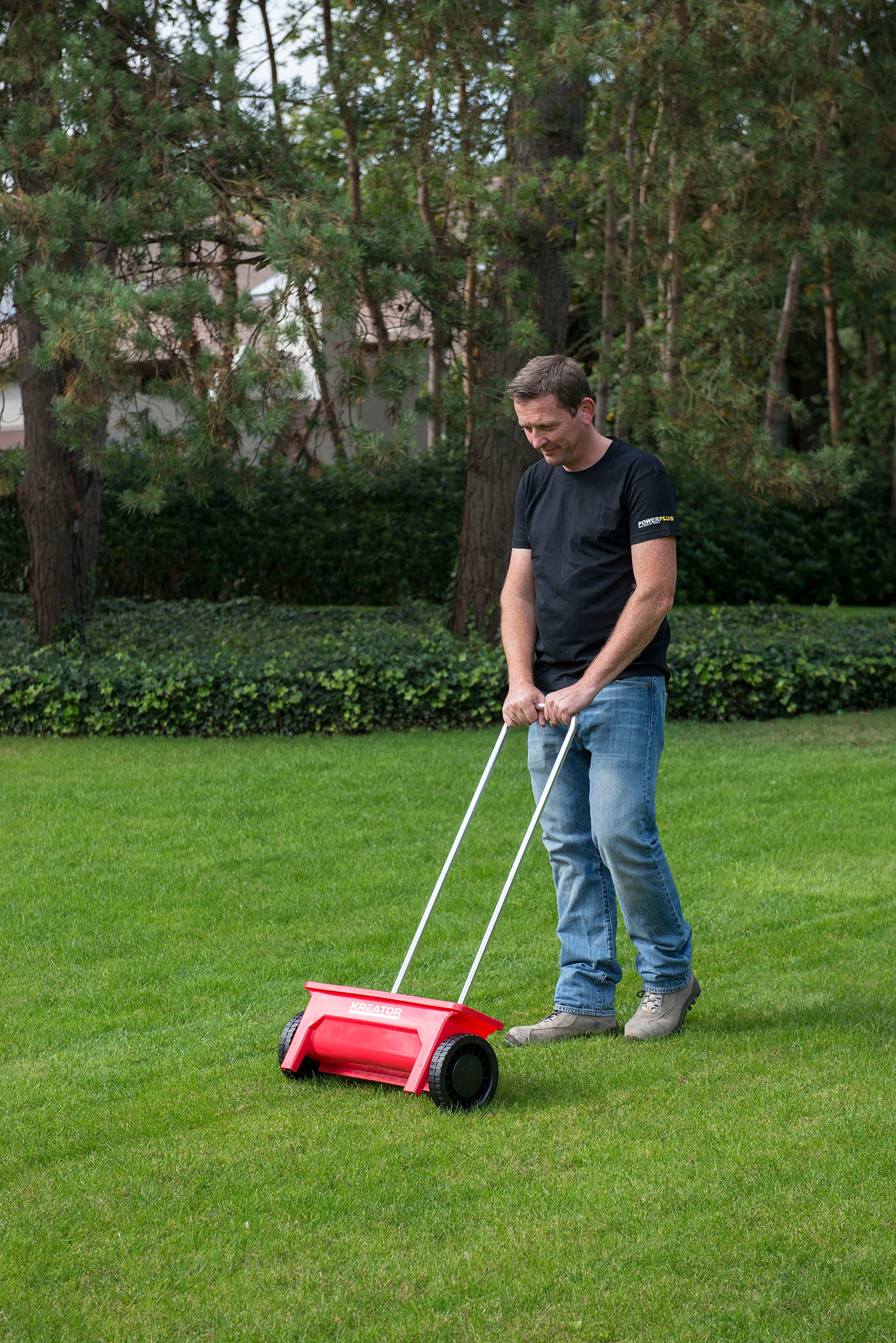 Salt og gødningsspreder 12 kg - 450 mm