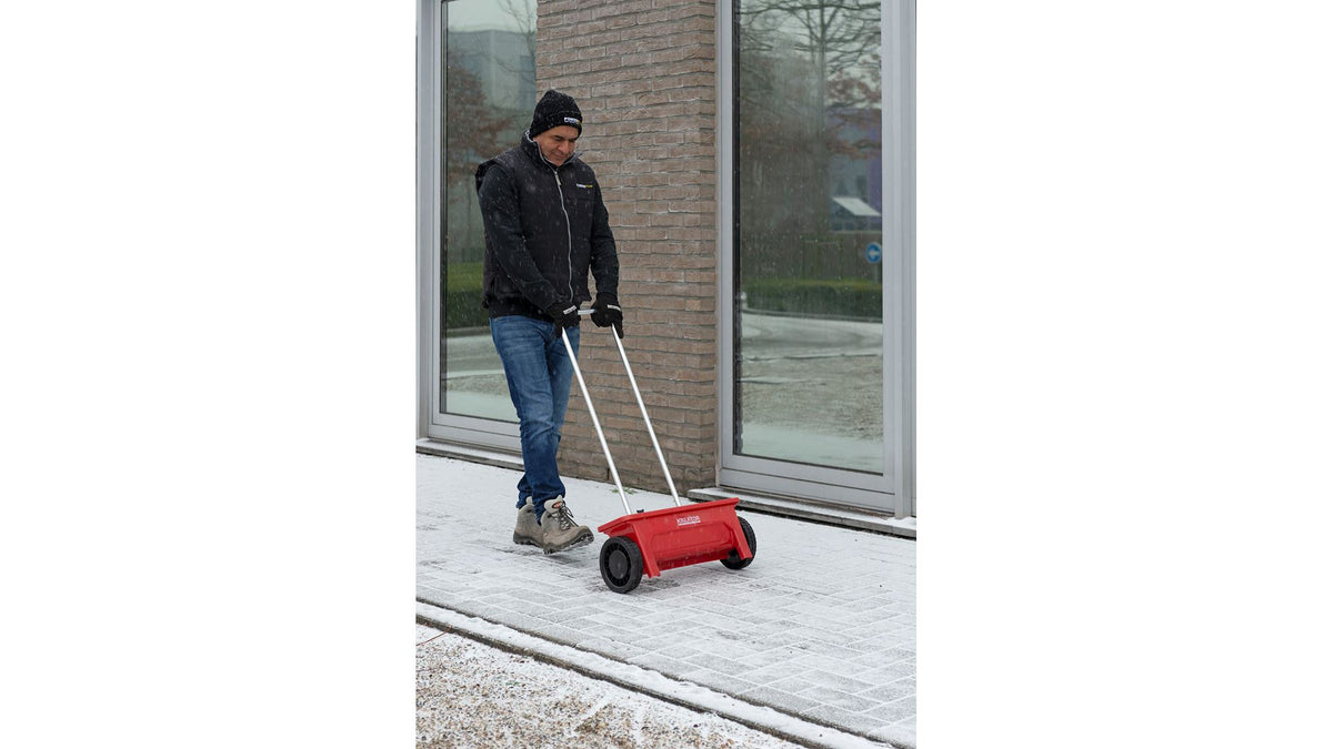 Salt og gødningsspreder 12 kg - 450 mm
