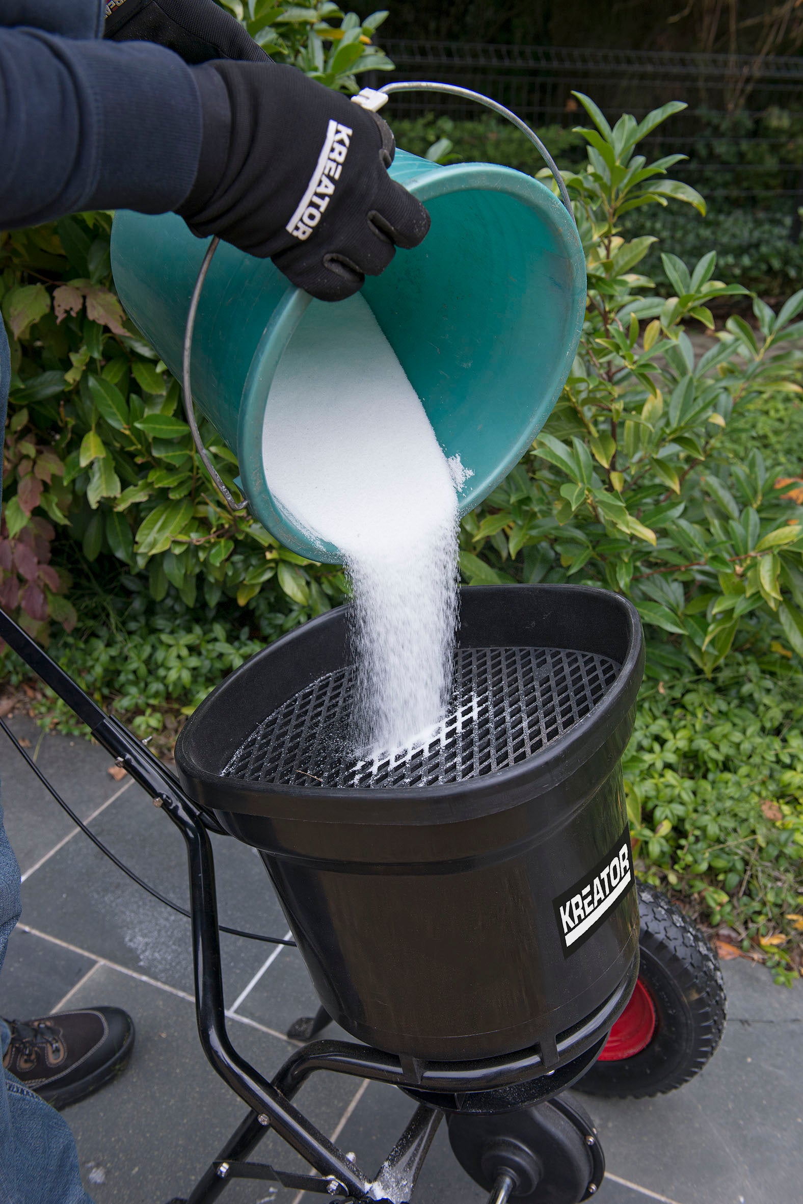 Salt og gødnings rotationsspreder 23 kg.