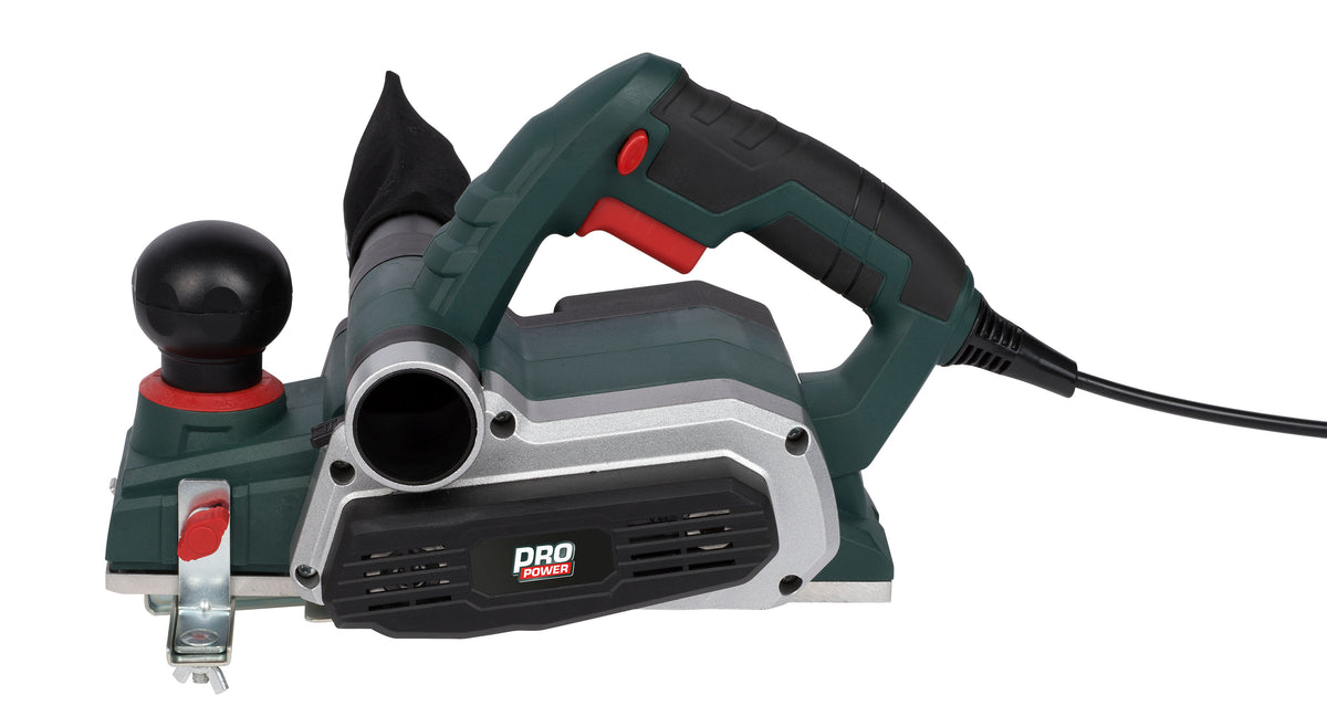 El-høvl 900 W med høvlbredde 82 mm